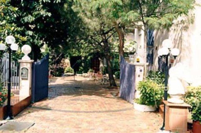 Hotel Derby Bellaria-Igea Marina Buitenkant foto