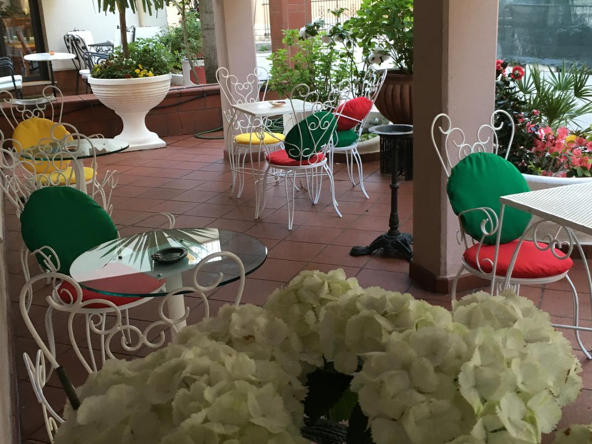 Hotel Derby Bellaria-Igea Marina Buitenkant foto